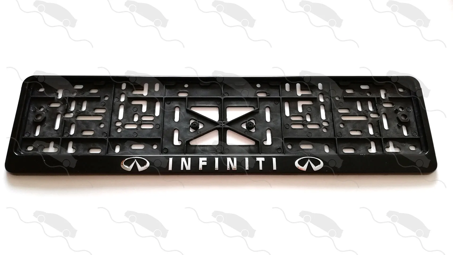 Что такое откидные рамки номерных знаков Infiniti?