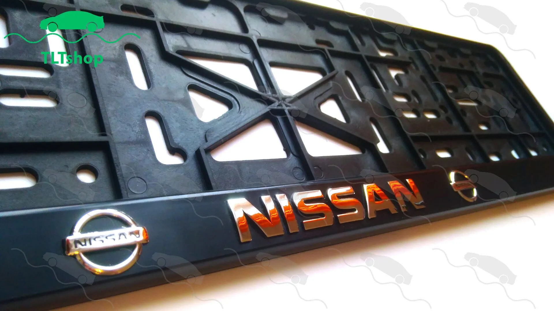 Установка откидных рамок для номера Nissan: